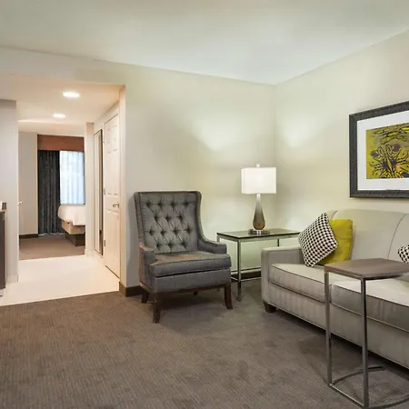 Hilton Garden Inn Westbury Exterior photo
