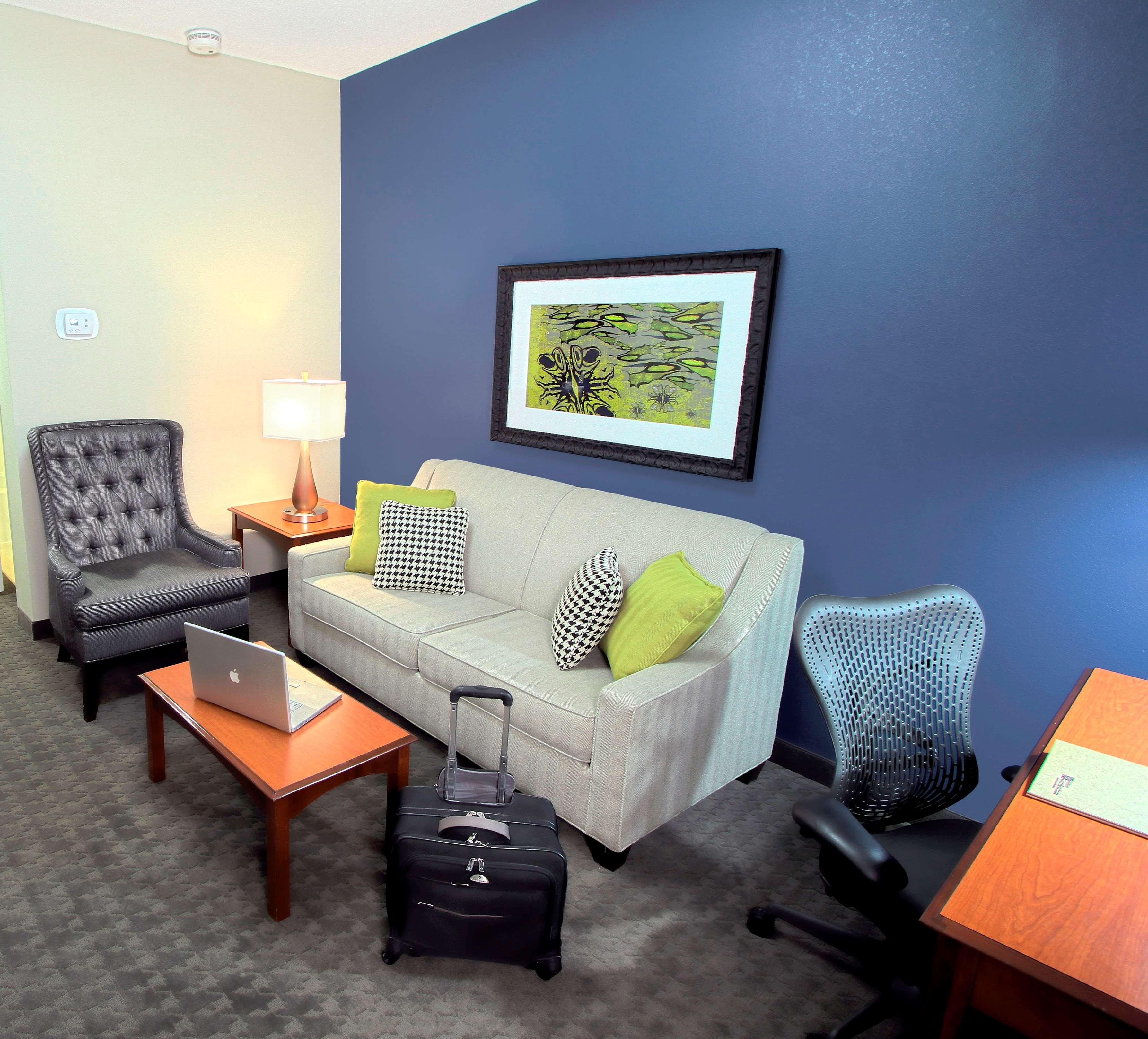 Hilton Garden Hotel 3*