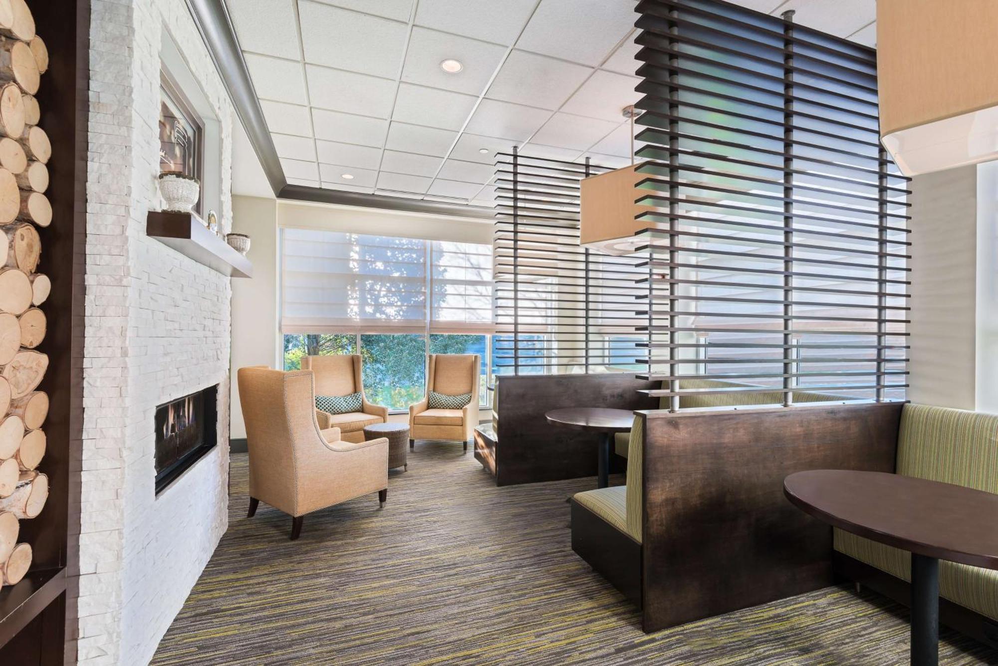 Hilton Garden Hotel Westbury