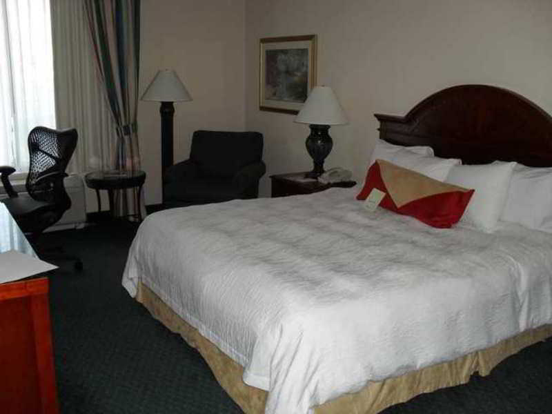 Hilton Garden 3*