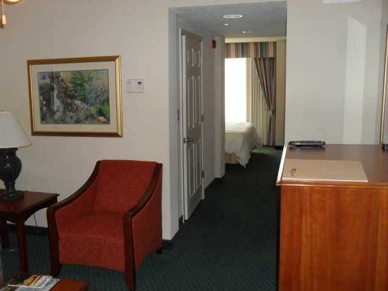 Hilton Garden 3* Westbury
